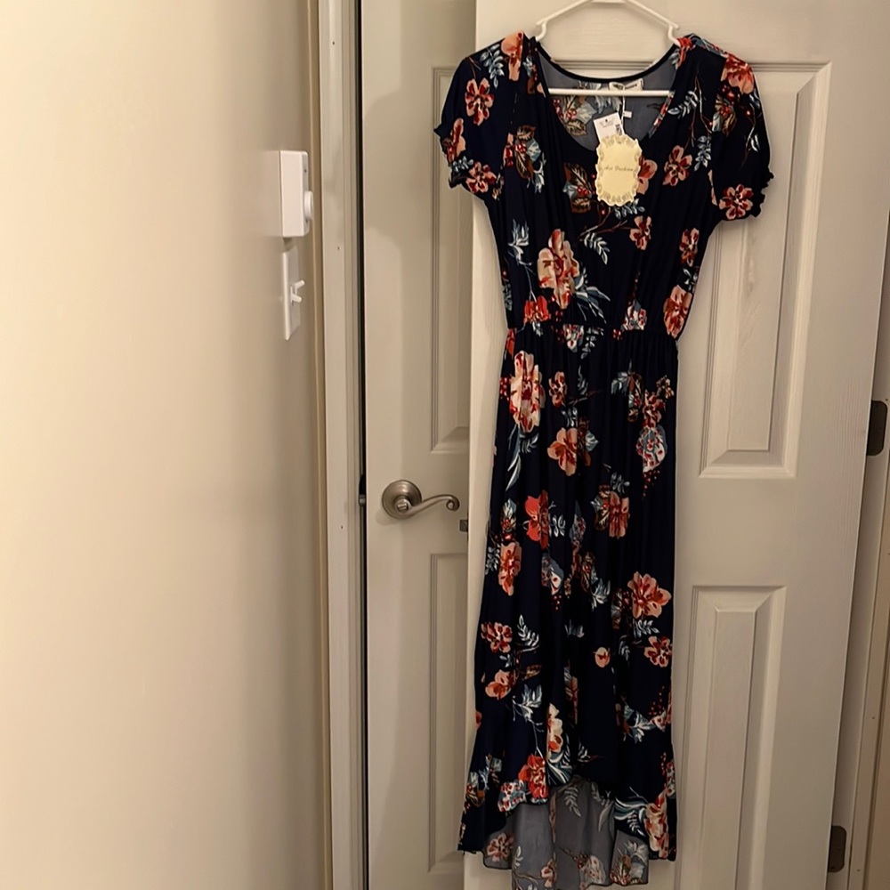 ACE Fashion Flowered Dress New With Tags